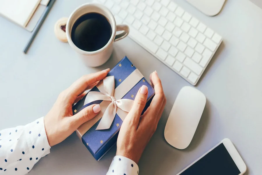 Why Personalised Items Are Redefining Corporate Gifting Trends